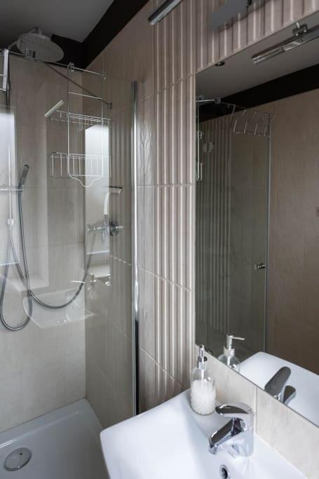 Apartment On A Budget 1 Min To Main Square Gliwice